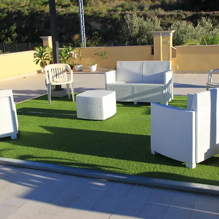 Summer Villa *